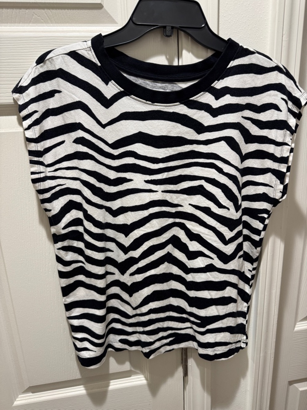 LOFT Black and White Zebra Print Crop Top